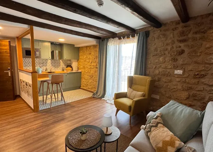 Apartahotel De Goya 4*