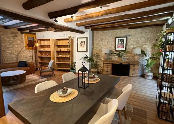 Apartahotel De Goya 4*